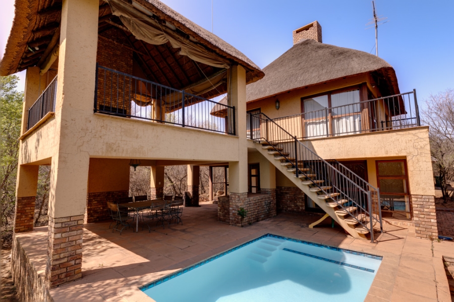 4 Bedroom Property for Sale in Boschenvaal River Front Lodges Free State